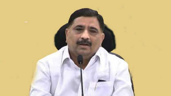 క్యాపిటల్ వార్ .. మాజీ మంత్రి కాల్వ శ్రీనివాసులు అరెస్ట్.. వైసీపీ ఎమ్మెల్యే రామచంద్రారెడ్డి అరెస్ట్