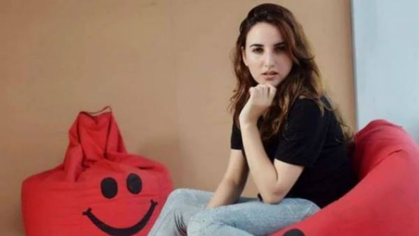 నగ్నంగా ఉండి చూపించేవారు, కెమెరాలో కూడా ఆ పనులు, పాక్ మంత్రితో హరీమ్ షా టిక్‌టాక్, వైరల్