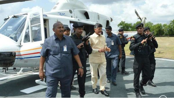 చంద్రబాబు వెనకాలు బ్లాక్ కమాండోలు కనిపించరు..కేంద్రం కీలక నిర్ణయం