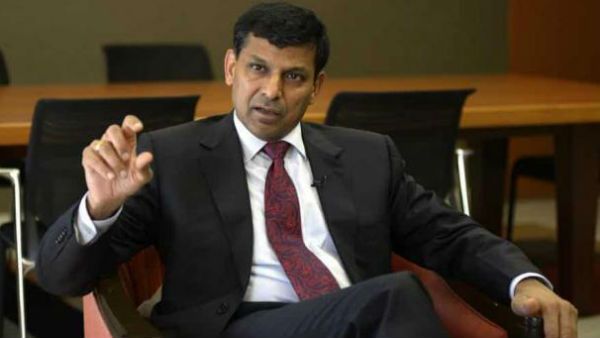 గ్రామీణంపై దృష్టి పెట్టండి: దేశ ఆర్థిక పరిస్థితిపై రఘురామ్ రాజన్ ఆందోళన