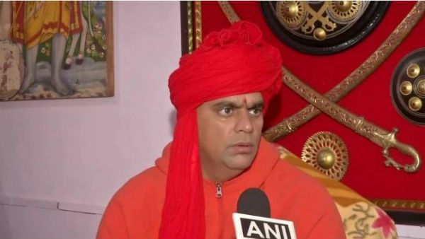 రాహుల్‌గాంధీ స్వలింగ సంపర్కుడే..? గాడ్సే-సావర్కర్ హోమో సెక్స్ కామెంట్లపై హిందూ మహాసభ