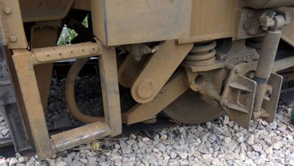 ఒడిశాలో రైలు ప్రమాదం: పట్టాలు తప్పిన ఎల్టీటీ ఎక్స్ ప్రెస్: ఆరుగురి పరిస్థితి విషమం..!