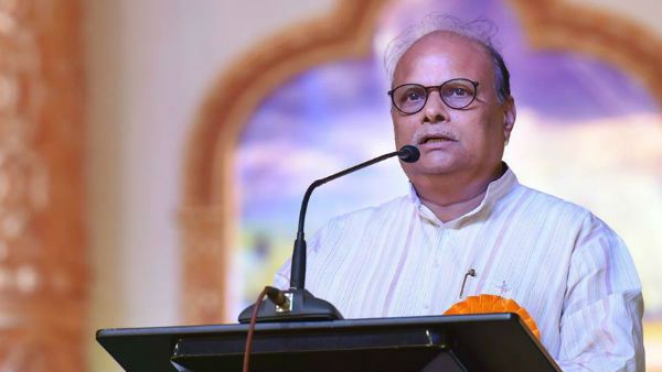 వైసీపీ ఫ్యాన్‌కు మూడు రెక్కలు, రాజధాని మూడు ముక్కలు, టీడీపీ నేత యనమల రామకృష్ణుడు