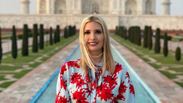 ఏమి అందం? .. ఎంత సౌందర్యం?.. ట్రంప్ కూతురు ఇవాంక మైమరపు