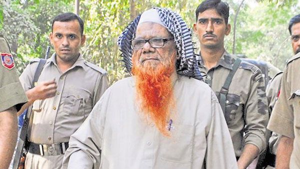 బాంబులు తయారీ చేయడంలో దిట్ట సయ్యద్ అబ్దుల్ కరీం తుండా, భారత్ నుంచి ఉగ్రవాదం వైపు..