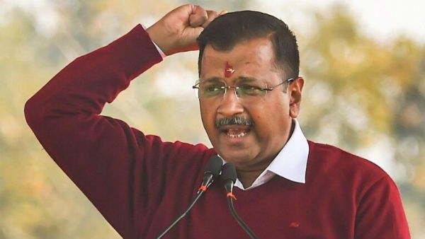 కేజ్రీవాల్ క్యాబినెట్‌లో నో ఉమెన్, మహిళలకు అవకాశం ఇవ్వని కుమారుడు, సాధికారత అంటూ..