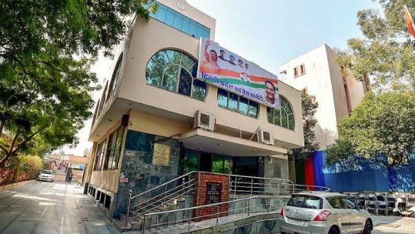 కానరాని కాంగ్రెస్: 63 చోట్ల అభ్యర్థుల డిపాజిట్లు గల్లంతు, అందులో అల్కా లాంబా కూడా..