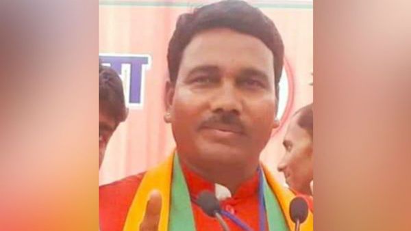 దారుణం: చిన్న పిల్లలను ఎత్తుకెళ్లే వాడన్న అనుమానంతో రైతును కొట్టి చంపిన గ్రామస్తులు