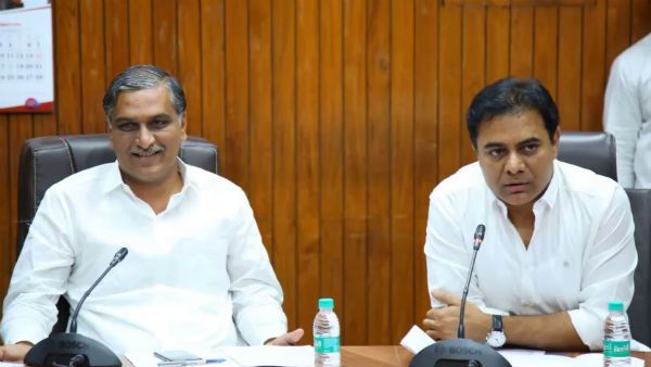 మంత్రులు కేటీఆర్ హరీష్‌రావులకు ఐటీ శాఖ షాక్.. రేవంత్ రెడ్డి ఫిర్యాదుతో..!