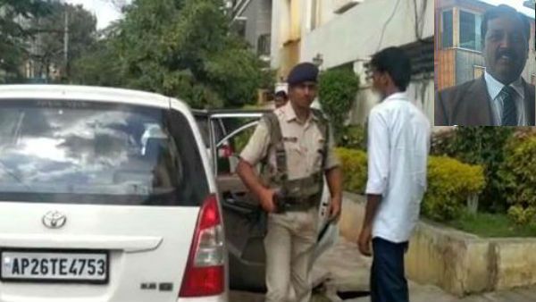 చంద్రబాబు మాజీ పీఎస్ ఇళ్లు, కార్యాలయాల్లో కొనసాగుతోన్న సోదాలు, కీలక డాక్యుమెంట్లు స్వాధీనం