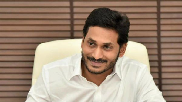 వైఎస్ జగన్ మామయ్య, దిశ చట్టంపై చిన్నారి జ్యోతిర్మయి హర్షం, ముగ్ధుడైన ఏపీ సీఎం