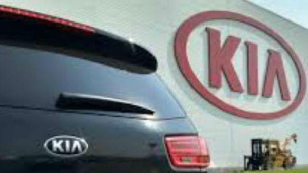 ఏపీ నుంచి కియా మోటార్స్ తరలింపు: తమిళనాడు సర్కారు ఏమందంటే..?