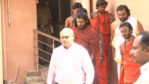 నిత్యానంద స్వామి ఎక్కడికి పోయారంటే ? హై కోర్టులో పోలీసులు, శిష్యురాలికి బలవంతంగా, కోర్టు సీరియస్ !