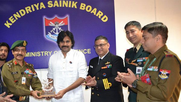 సైనిక్ బోర్డుకు పవన్ కల్యాణ్ రూ.కోటి విరాళం, చెక్కు అందజేసిన జనసేనాని, సాయం చేయాలని పిలుపు