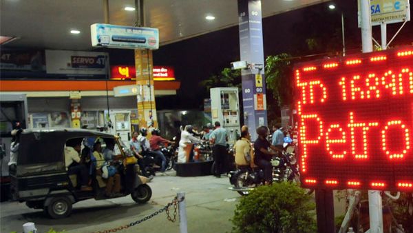 ఇప్పుడున్న పెట్రోల్, డీజిల్ ఇక దొరకదు.. ఏప్రిల్ 1 నుంచి దేశవ్యాప్తంగా బీఎస్-6 ఇంధనం..