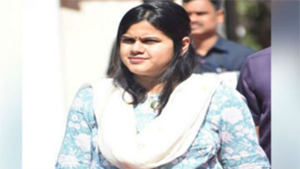 శభాష్ నమితా: 8 నెలల గర్భంతో అసెంబ్లీ సమావేశాలకు.. నియోజకవర్గ సమస్యల కోసమే..