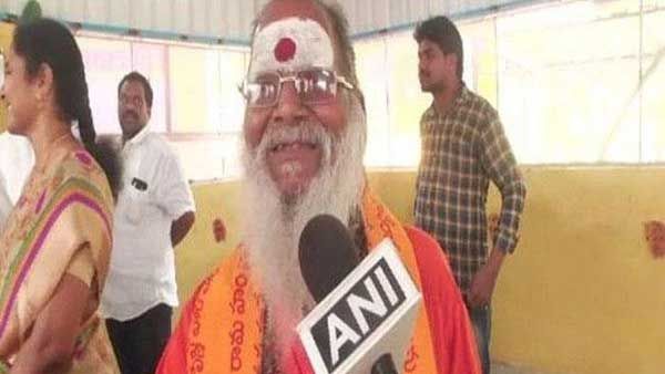 8 లక్షలు విరాళంగా గుడికి ఇచ్చిన యాచకుడు: బిచ్చగాడి ఔదార్యానికి హ్యాట్సాఫ్ అనాల్సిందే !!