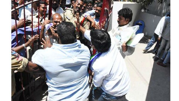 నామినేషన్ల అడ్డగింత, ఆగని దౌర్జన్యాలు: ‘రాష్ట్రమంతా పులివెందుల సంస్కృతి తెస్తారా?’