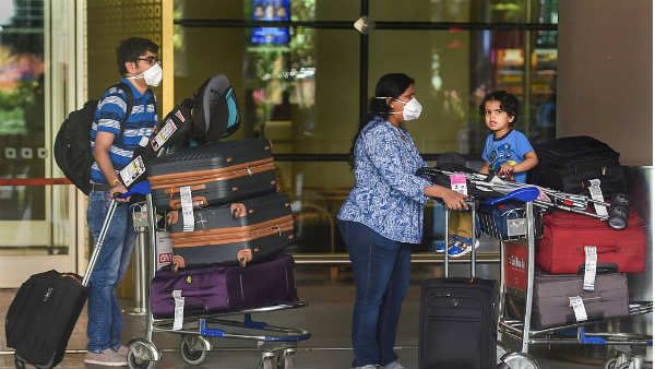 అమెరికాలో కల్లోలం.. రాజధాని మూసివేత.. చిక్కుకుపోయిన భారతీయులకు గుడ్ న్యూన్..