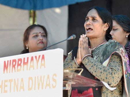 Nirbhaya case: దోషులకు అదే చివరి రోజు కావాలి, ఛాన్సుంటే వారి చావును చూస్తా: నిర్భయ తల్లి