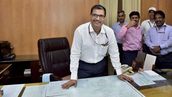 ఎయిరిండియా మాజీ బాస్‌కు పిలిచి కీలక పదవి ఇచ్చిన జగన్: కేబినెట్ ర్యాంక్: ప్రశాంత్ కిశోర్ రెకమెండ్?