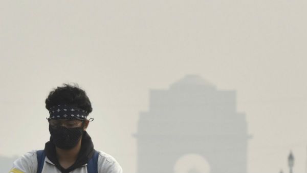 కరోనా ఎఫెక్ట్ ... లాక్ డౌన్ తో ఊపిరి తీసుకుంటున్న భూమి .. తగ్గుతున్న కాలుష్యం