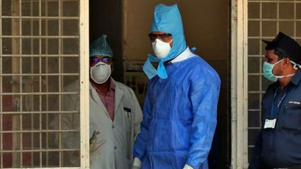 coronavirus: కొత్తగూడెం డీఎస్పీపై 1897 ఎపిడెమిక్ డిసిజ్ యాక్ట్ కేసు, కుమారుడికి పాజిటివ్..