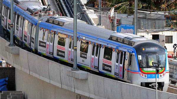 coronavirus effect: మెట్రోలో తగ్గిన 10 వేల మంది ప్రయాణికులు, లాభాల మెట్రో కాస్త..