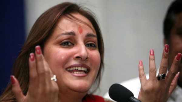 జయప్రదకు నాన్-బెయిలబుల్ వారంట్, మోడల్ కోడ్ ఆఫ్ కండక్ట్ ఉల్లంఘన ఘటనలో..