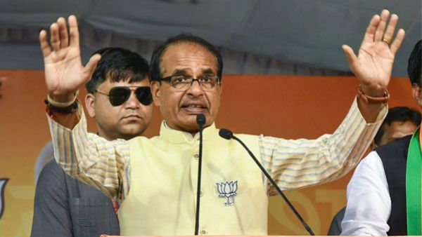 మధ్యప్రదేశ్ ముఖ్యమంత్రిగా శివరాజ్ సింగ్ చౌహాన్ ప్రమాణం