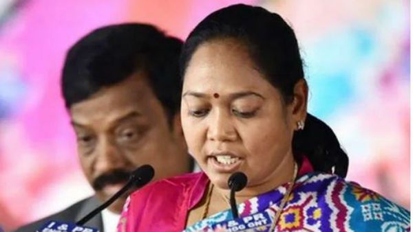 చినరాజప్ప బాటలోనే సుచరిత... పవర్ లెస్ హోమ్ మినిస్టర్స్ !