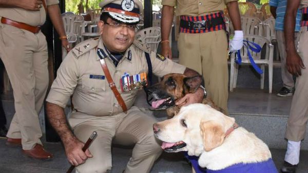 Coronavirus: జనతా కర్ఫ్యూ, వాకింగ్ లు, ఉప్పర మీటింగ్ లు అంటే బెండ్ తీస్తారు, జాగ్రత్త !