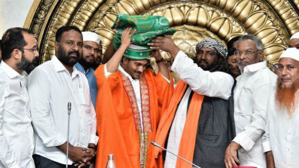 ముస్తఫా డెడ్‌లైన్‌కు తలొగ్గిన జగన్.. ఎన్‌పీఆర్‌పై కీలక ప్రకటన.. మోదీతో ఢీ