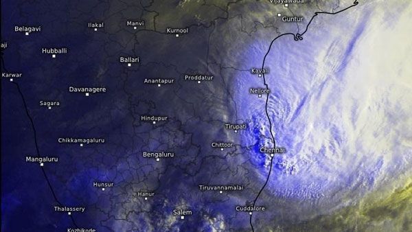 ఏపీకి పొంచివున్న అకాల గండం: బంగాళాఖాతంలో అల్పపీడనం: 24 గంటల్లో తుఫానుగా