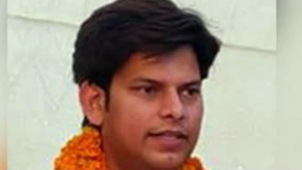 శృతిమించిన ఆప్ ఎమ్మెల్యే ఆగడాలు..?: డబ్బులు ఇవ్వాలని డాక్టర్‌కు బెదిరింపులు, సూసైడ్...