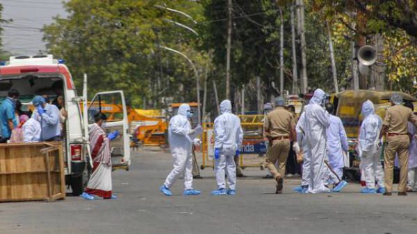 Coronavirus: కర్ణాటకలో బెంగళూరు నెంబర్ వన్ కరోనా రెడ్ జోన్, 38 హాట్ స్పాట్స్, విదేశీ తబ్లీగిలు !