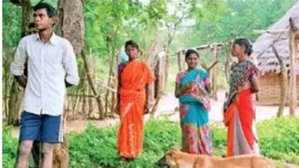 lockdown effect:రేషన్ కోసం 30 కి.మీ నడక, చింతపండు రసం తాగి, దుర్భరంగా ఆదివాసీల జీవనం...
