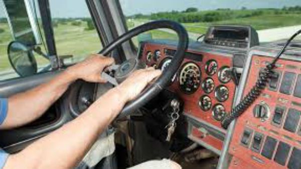 ఆ విజయవాడ లారీ డ్రైవర్ - కోల్ కతా వెళ్లొచ్చి ఎంత మందికి అంటించాడంటే...