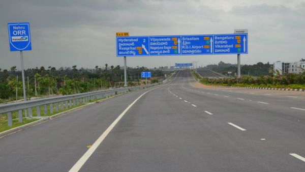 నేటి అర్ధరాత్రి నుంచి.. ఓఆర్ఆర్‌పై వాహనాలకు హెచ్ఎండీఏ గ్రీన్ సిగ్నల్..