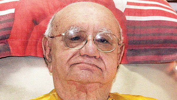 ఆ ఇద్దరి మరణం ముందే ఊహించారా ? ఆస్ట్రాలజర్ బెజన్ దరువాలా లైఫ్ లో ఎన్నో సంచలనాలు