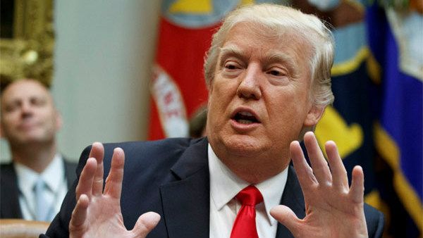 వైట్ హౌజ్ లో వేద పఠనం..! కరోనా క్లిష్ట సమయంలో కీలక నిర్ణయం తీసుకున్న డోనాల్డ్ ట్రంప్..!!