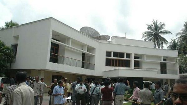 తమిళనాడు సర్కార్ సంచలనం: పురచ్చితలైవి జయలలిత నివాసం స్వాధీనం: ఇకపై అది..