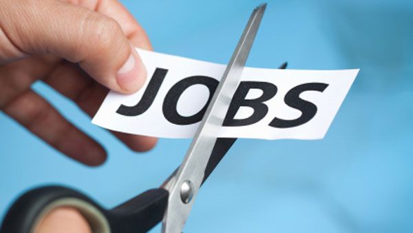 అమెరికాపై కరోనా దెబ్బ: నలుగురిలో ఒకరి ఉద్యోగం ఊడింది, 4 కోట్ల మంది నిరుద్యోగ భృతి