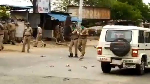 రణరంగంగా కొవ్వూరు: పోలీసులపై రాళ్లదాడి.. లాఠీఛార్జీ: వాహనాలు ధ్వంసం: ఉలిక్కిపడ్డ ప. గోదావరి..!