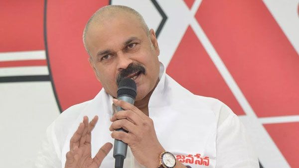 గాడ్సే జ్ఞాపకం గాల్లో కలిసిపోయింది .!తవ్వితీసిన నాగబాబు..!సర్వత్రా వినిపిస్తున్న విమర్శలు.!