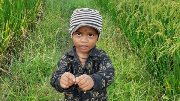 బోరుబావిలో చిన్నారి, 120-150 అడుగుల లోతులో.. 4 జేసీబీలతో సమాంతరంగా తవ్వకం..