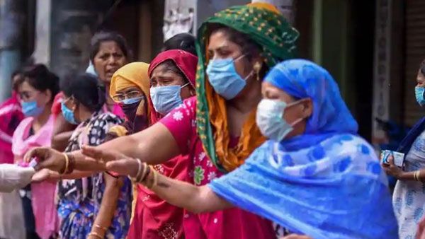 ఆకలి బాధలు.. ఇదీ సెక్స్ వర్కర్స్ ఆవేదన.. ఢిల్లీ నుంచి 3వేల మంది స్వస్థలాలకు..