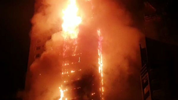 షార్జా రెసిడెన్షియల్ టవర్‌లో భారీ అగ్నిప్రమాదం.. అందులో ఎక్కువమంది ఇండియన్సే..