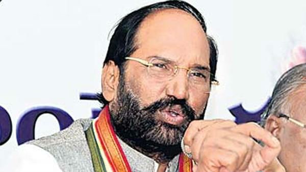 జగన్‌తో కేసీఆర్ రాజీపడ్డారా..? ఎందుకు నోరుమెదపడం లేదు: ఉత్తమ్