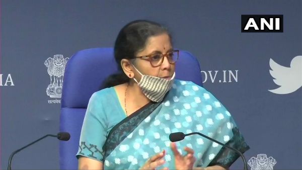 రియల్ ఎస్టేట్ డెవలపర్లకూ ఊపిరి: కాంట్రాక్టర్లపైనా: డిస్కమ్‌లకు రూ.90 వేల కోట్ల లిక్విడిటీ